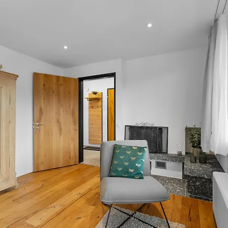 Perfekte Aussicht Mit Poolbereich In Skiregion Apartment