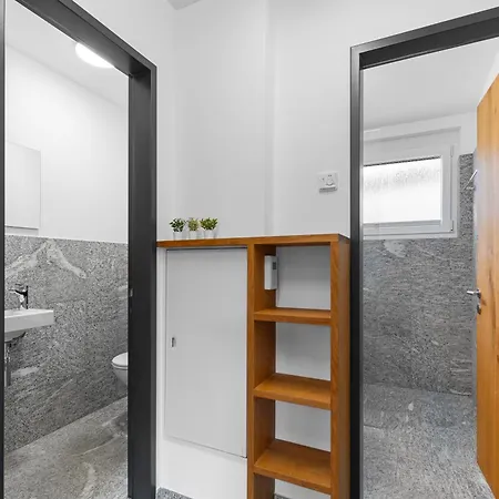 Apartment Perfekte Aussicht Mit Poolbereich In Skiregion Breíl