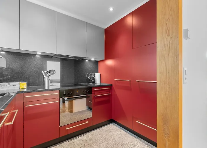 Perfekte Aussicht Mit Poolbereich In Skiregion *