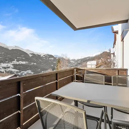 Perfekte Aussicht Mit Poolbereich In Skiregion * Брайль-Бригельс