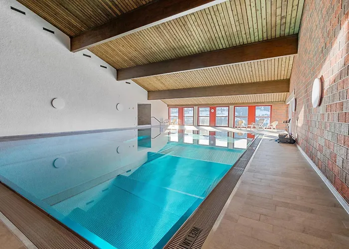 Perfekte Aussicht Mit Poolbereich In Skiregion *