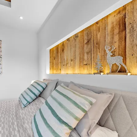 Perfekte Aussicht Mit Poolbereich In Skiregion شقة *