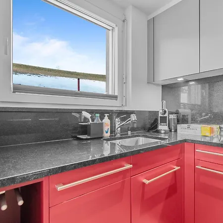 Perfekte Aussicht Mit Poolbereich In Skiregion *