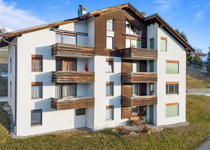 Perfekte Aussicht Mit Poolbereich In Skiregion