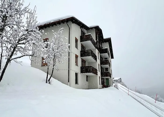 Perfekte Aussicht Mit Poolbereich In Skiregion Breíl
